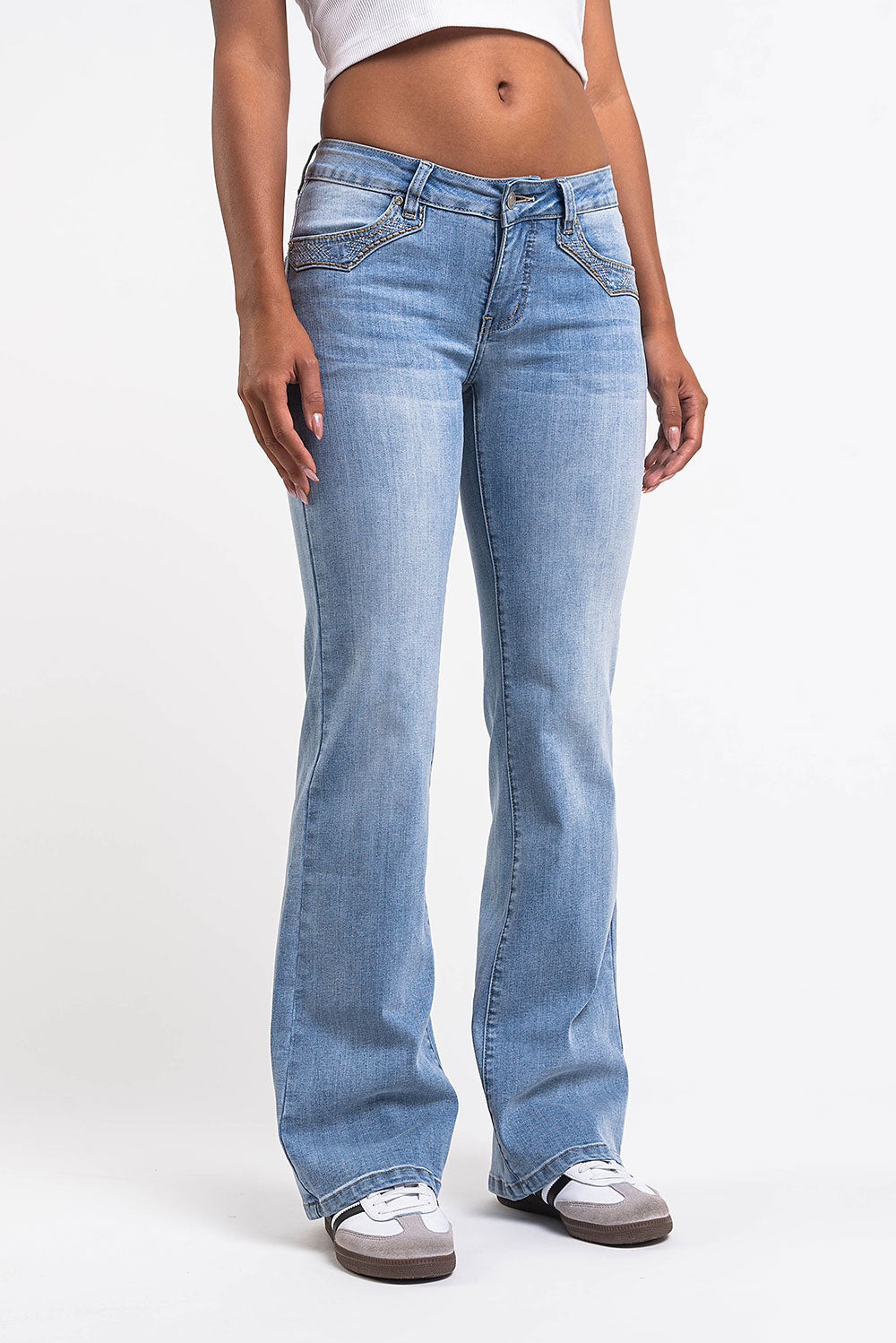 Bootcut Jeans - Bleach Blue