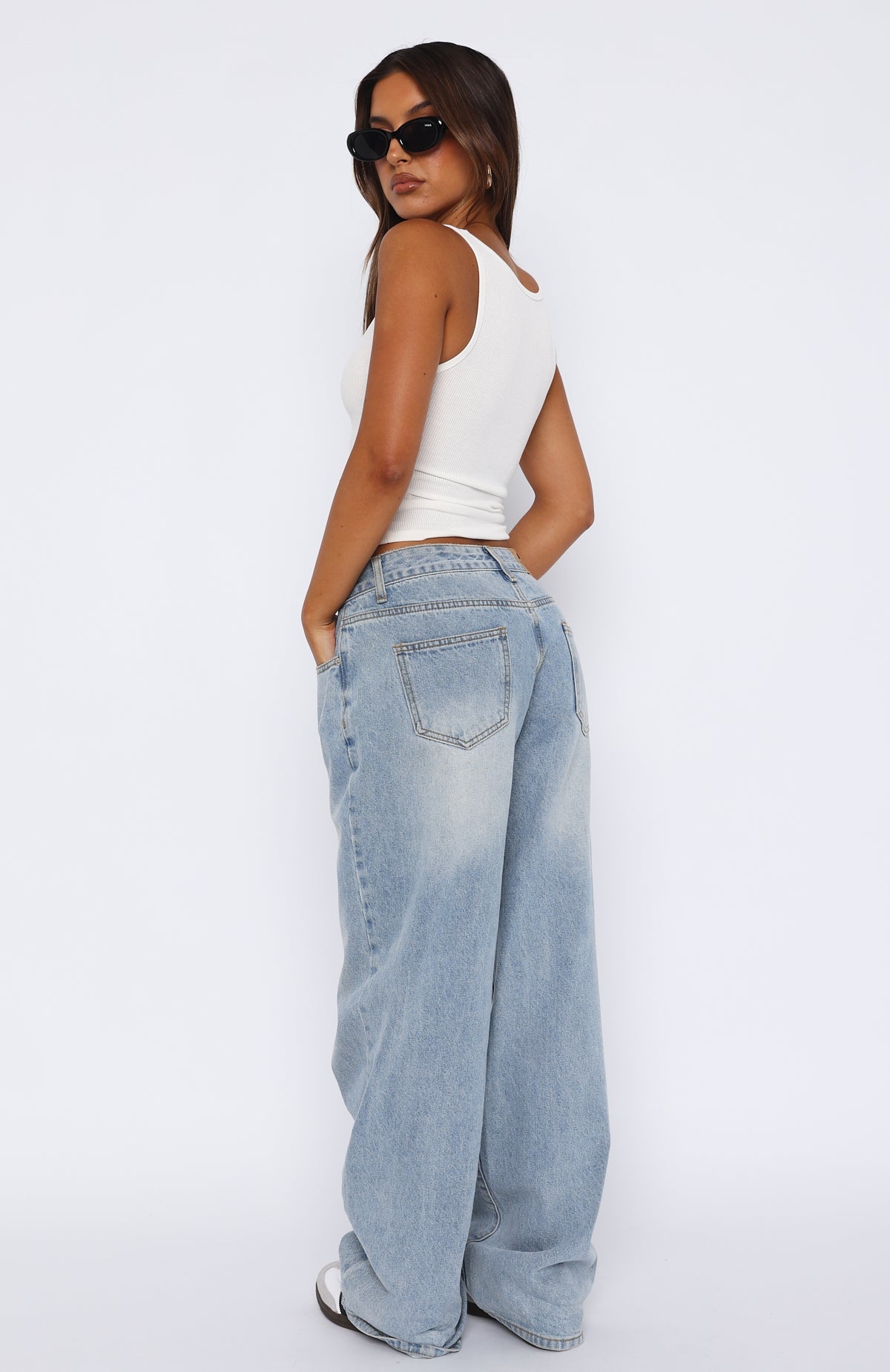 Low Rise Wide Leg Jeans Light